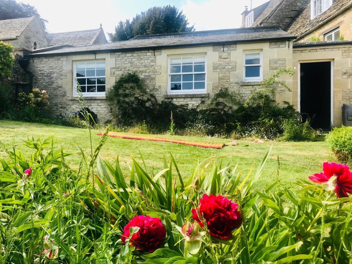The Old Post Office Studio Apartment In A Beautiful Cotswold Village Cirencester Exteriör bild